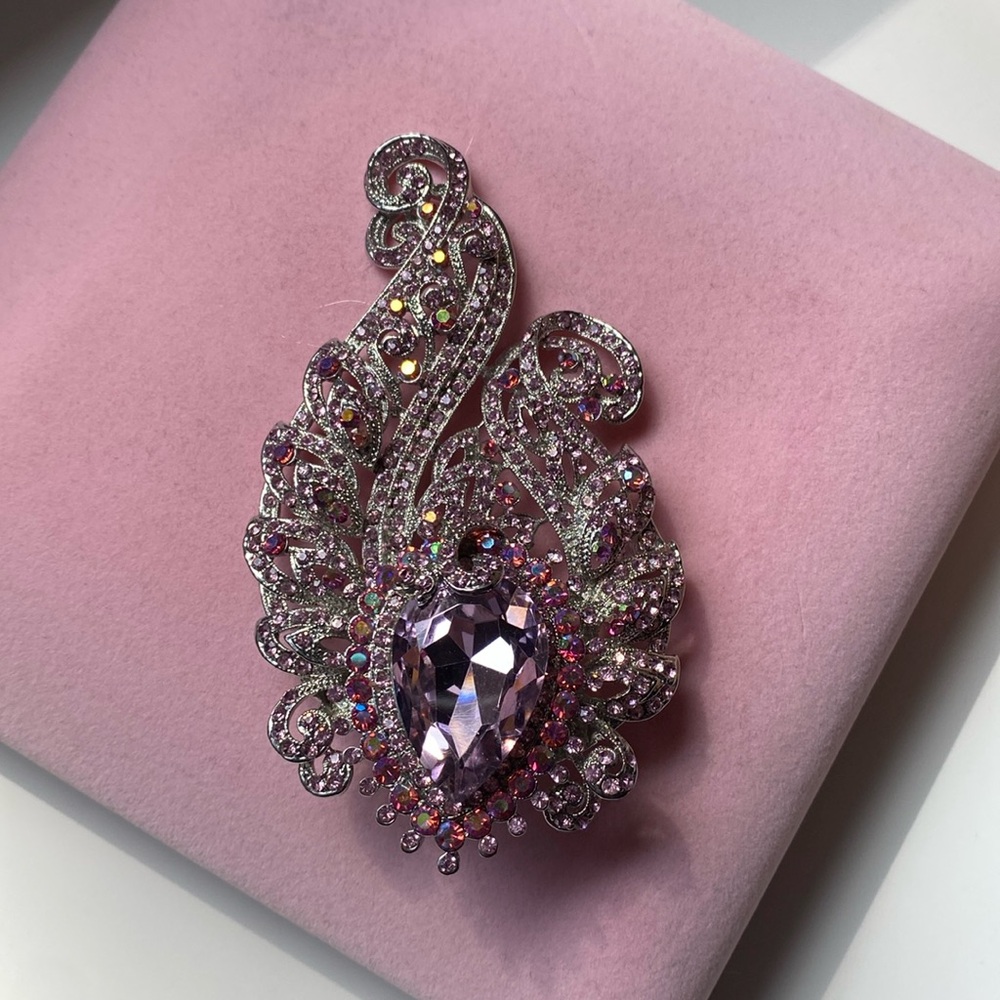 Statement Pink and silver-tone Crystal Brooch.  Unique.  NEW.